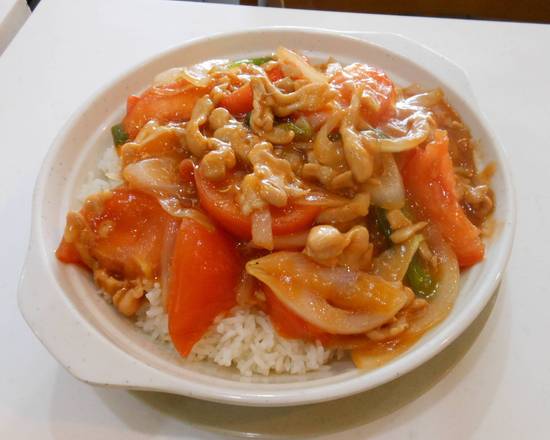 145. Shredded Chicken Tomato Sauce on Rice 鮮茄雞絲飯